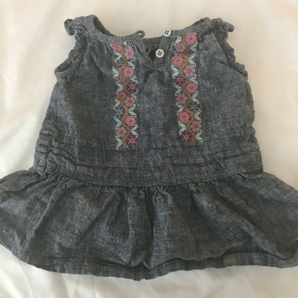 Tea Collection Chambray Dress and Bloomers 3-6mo - Picture 2 of 5